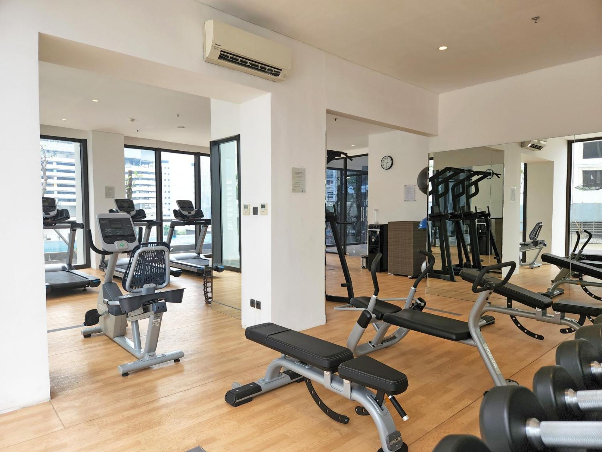 Mangkuluhur Artotel Suites Jakarta Ngoại thất bức ảnh